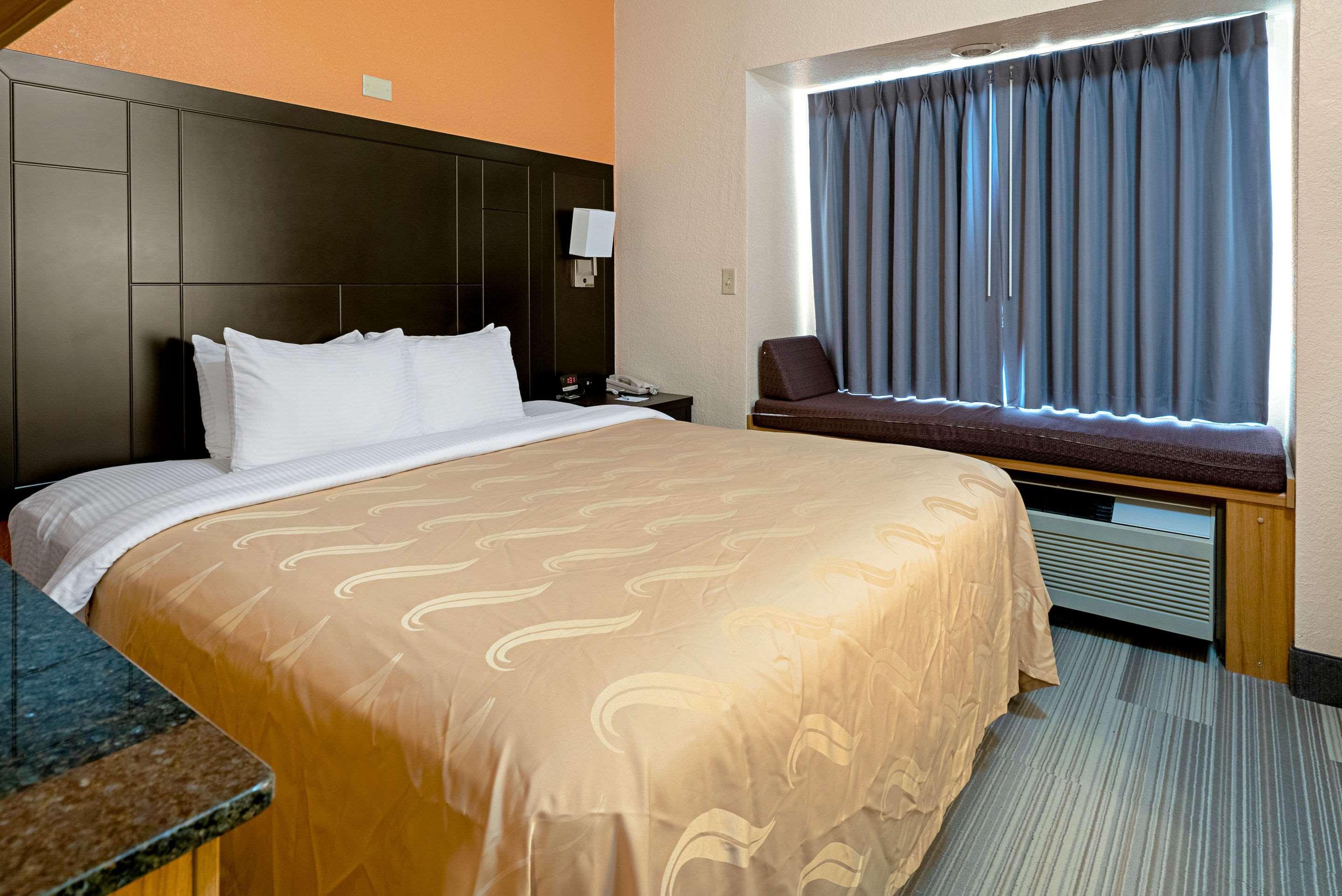 Quality Inn & Suites Роббинсвилл Экстерьер фото