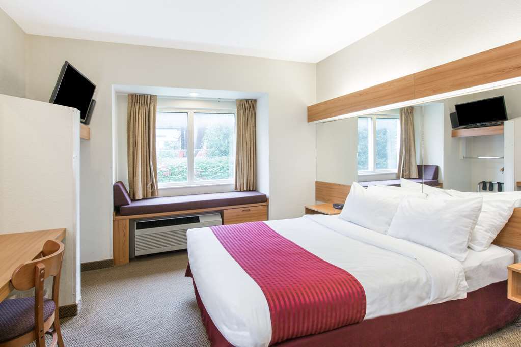 Quality Inn & Suites Роббинсвилл Номер фото